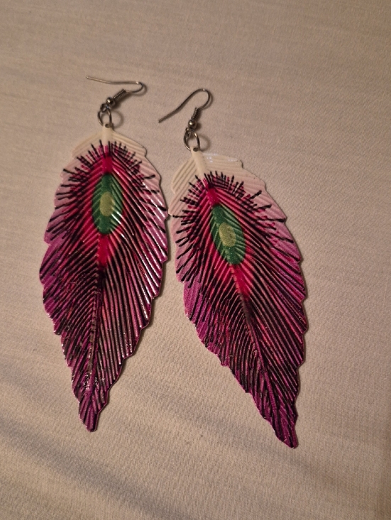 Source Unknown Jewelry - Source Unknown Pink and Green Feather Drop Earrings